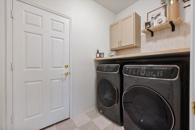 1221 Highcrest Drive, Burleson, TX 76028