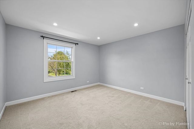 725 Pimlico Parkway, Sleepy Hollow, IL 60118