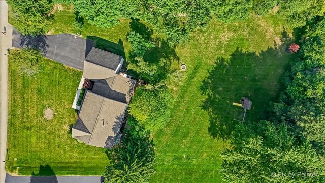 725 Pimlico Parkway, Sleepy Hollow, IL 60118
