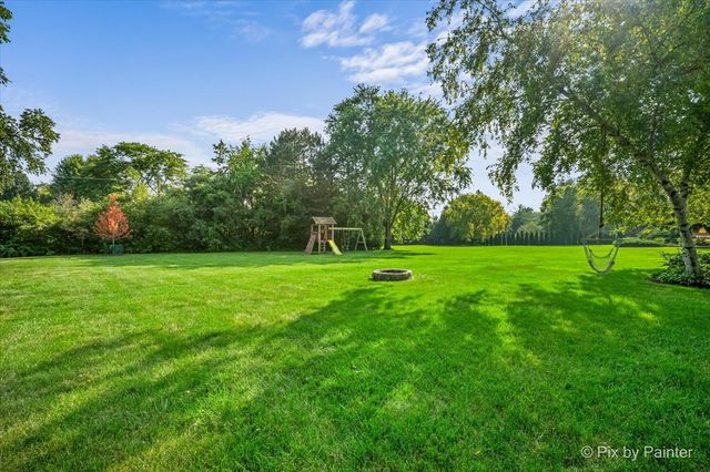 725 Pimlico Parkway, Sleepy Hollow, IL 60118
