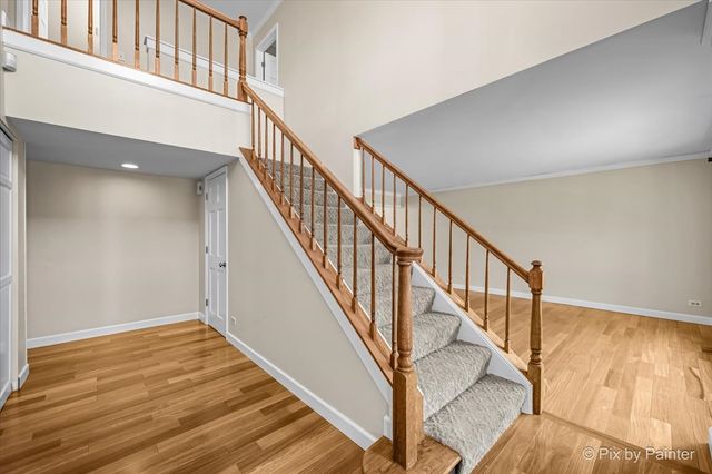 725 Pimlico Parkway, Sleepy Hollow, IL 60118