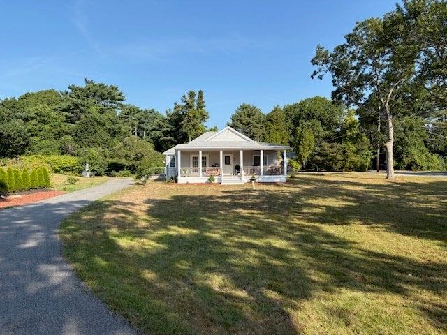 45 Onset Ave, Wareham, MA 02532