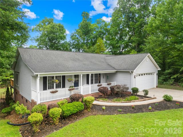 3416 Leaning Pine Drive, Lincolnton, NC 28092