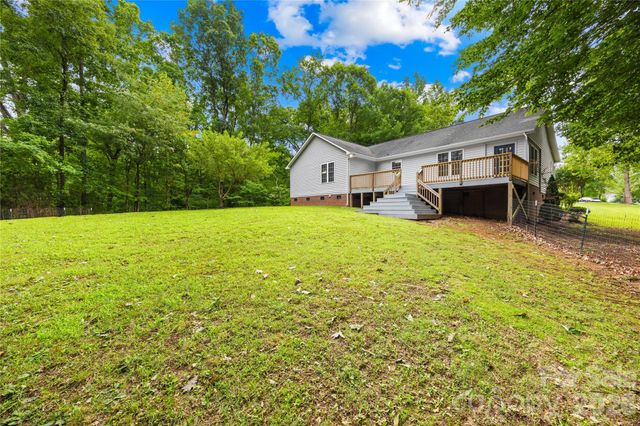 3416 Leaning Pine Drive, Lincolnton, NC 28092