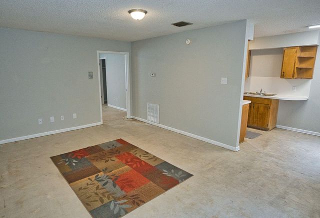 401 E Texas Street, Brazoria, TX 77422