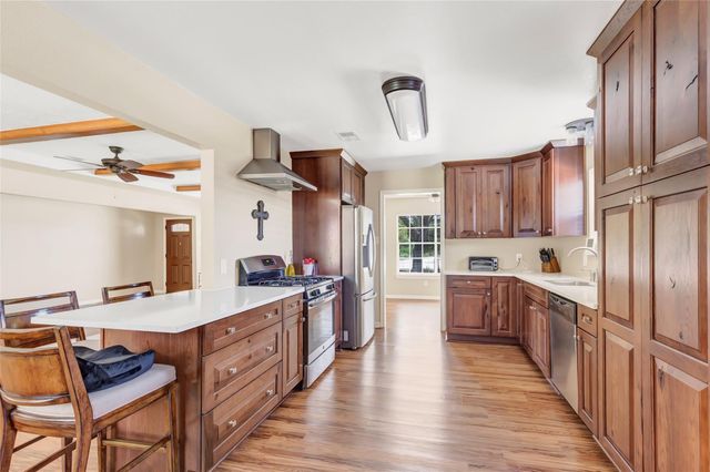 203 S Fm 565 S, Baytown, TX 77523