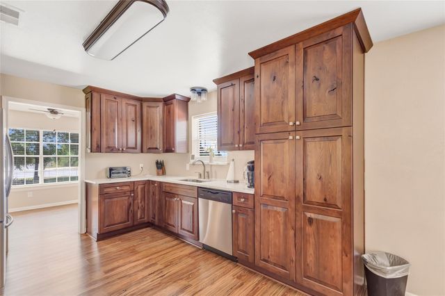 203 S Fm 565 S, Baytown, TX 77523
