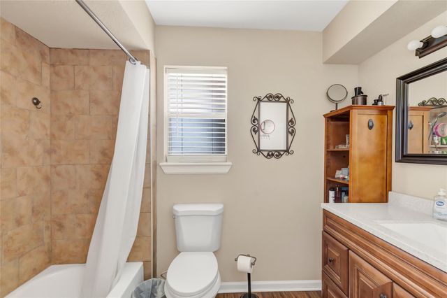 203 S Fm 565 S, Baytown, TX 77523