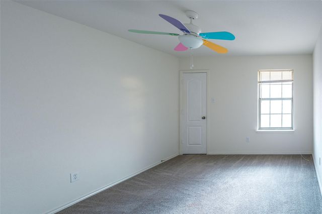 612 Dark Tree LN, Round Rock, TX 78664