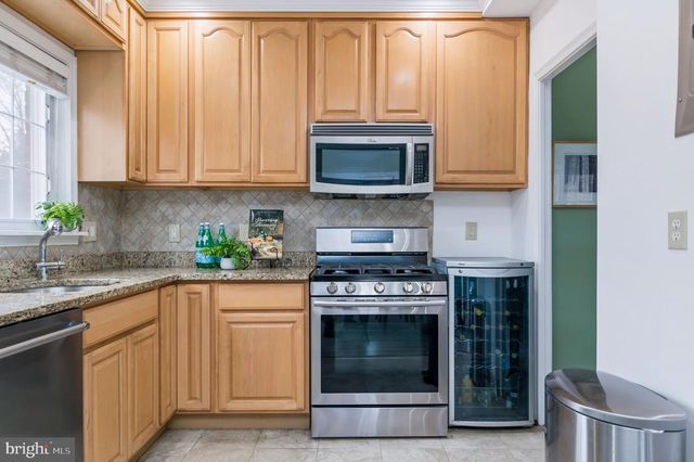 1415 MARTHA CUSTIS DR, Alexandria, VA 22302