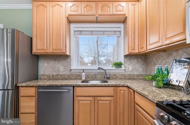 1415 MARTHA CUSTIS DR, Alexandria, VA 22302