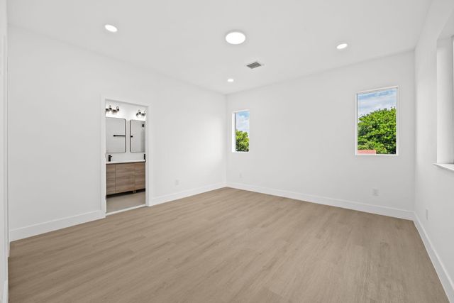 1355 NW 42nd Street 1355, Miami, FL 33142