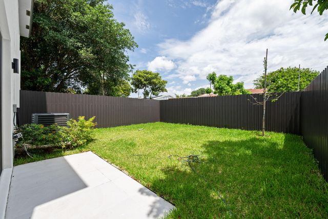 1355 NW 42nd Street 1355, Miami, FL 33142