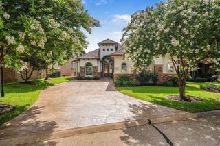 174 E Creekwood Drive, Montgomery, TX 77356