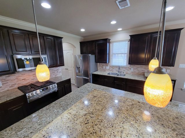 2814 Bay Springs View Court, Richmond, TX 77406