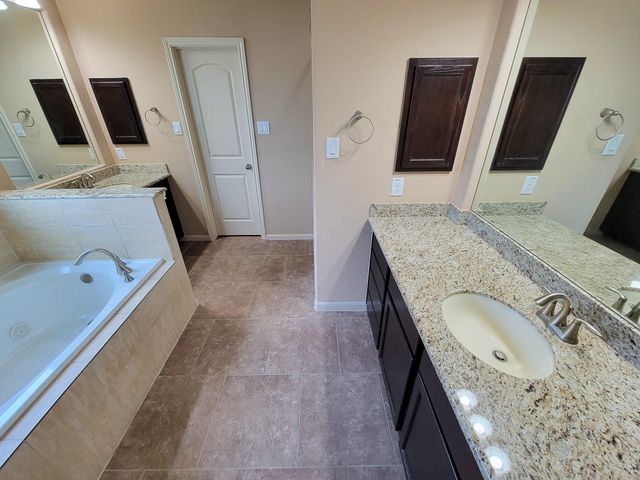 2814 Bay Springs View Court, Richmond, TX 77406