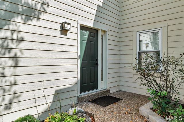 3018 Autumn Shores Drive, Maryland Heights, MO 63043