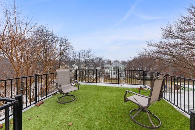 535 N Ashland Avenue, La Grange Park, IL 60526