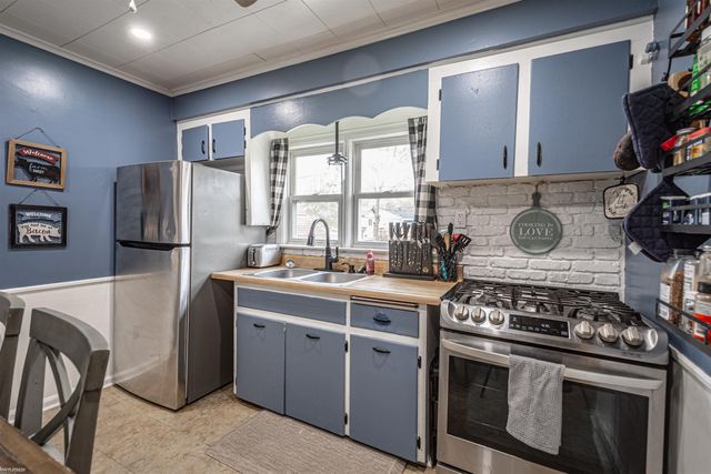 741 17th Street, Port Huron, MI 48060