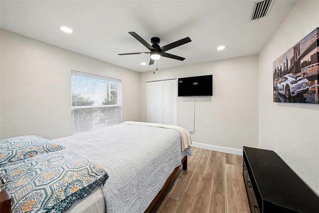 11325 GLENMONT DRIVE, Tampa, FL 33635