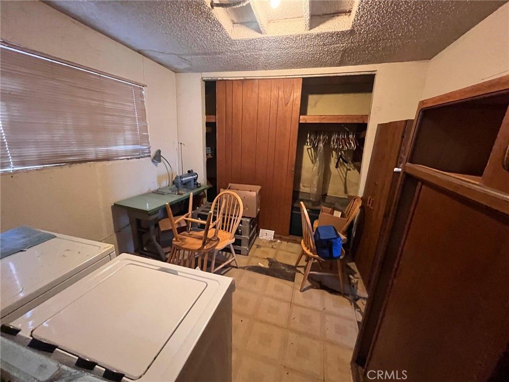 Image 15 of property listing at 1237 N Evergreen, Los Angeles, CA 90033