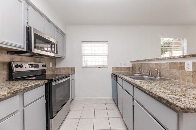 1902 Avenue B, Katy, TX 77493