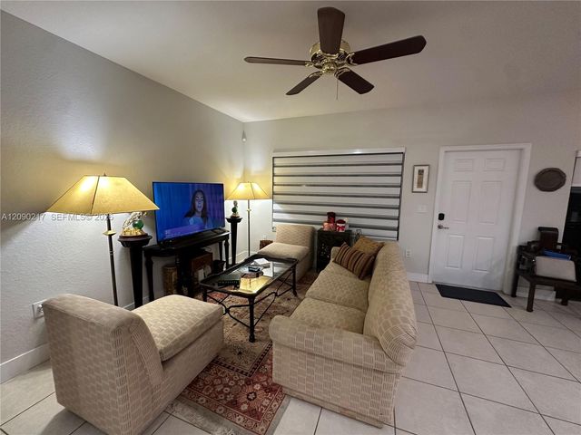 4745 N Grand Cypress Circle N, Coconut Creek, FL 33073