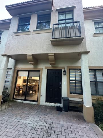 4745 N Grand Cypress Circle N, Coconut Creek, FL 33073