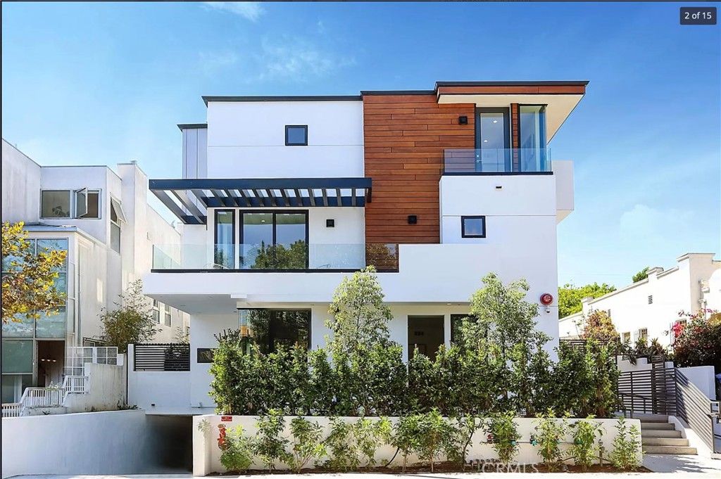 829 N Martel 2, Los Angeles, CA 90046