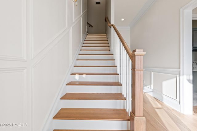 208 Crossbill Drive, Lafayette, LA 70508