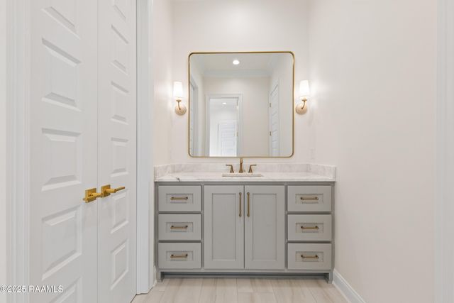 208 Crossbill Drive, Lafayette, LA 70508