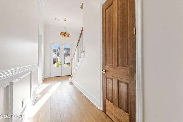 208 Crossbill Drive, Lafayette, LA 70508