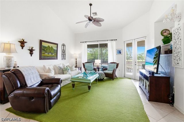 8430 Radcliffe TER 202, Naples, FL 34120