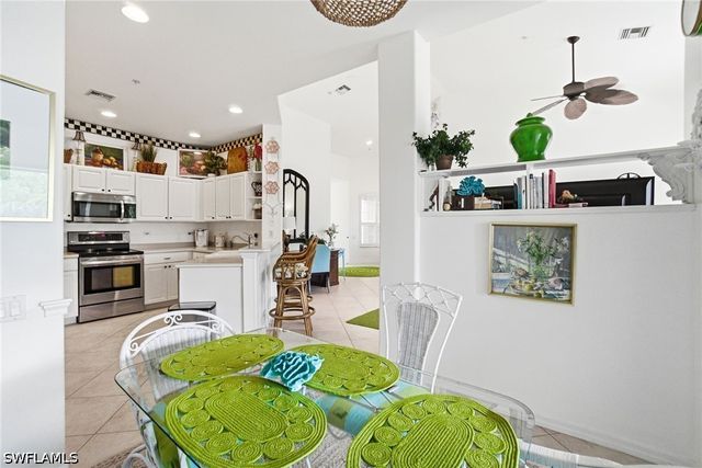 8430 Radcliffe TER 202, Naples, FL 34120