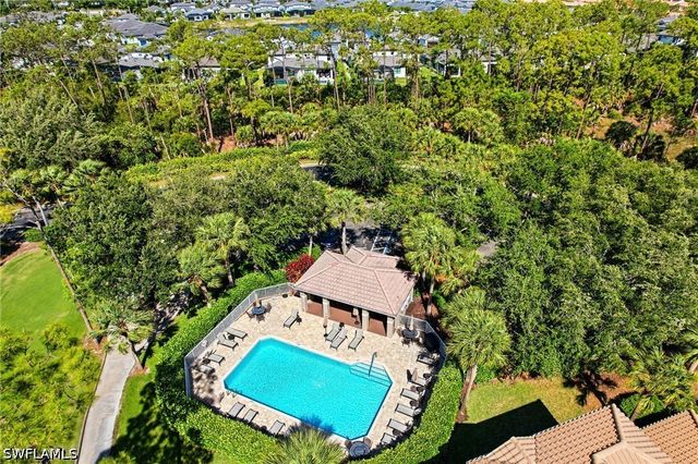 8430 Radcliffe TER 202, Naples, FL 34120