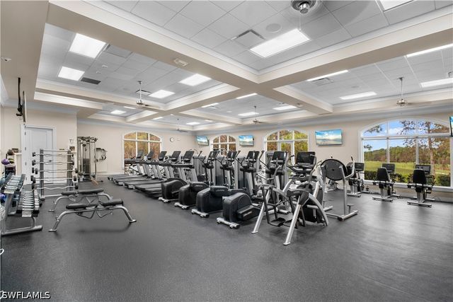 8430 Radcliffe TER 202, Naples, FL 34120