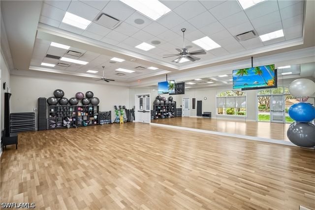 8430 Radcliffe TER 202, Naples, FL 34120