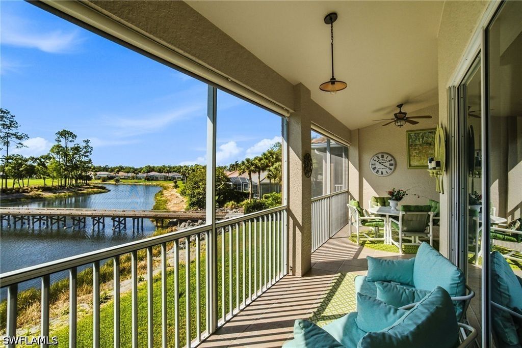 8430 Radcliffe TER 202, Naples, FL 34120