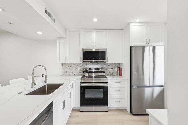 1601 Marina Isle Way 101, Jupiter, FL 33477