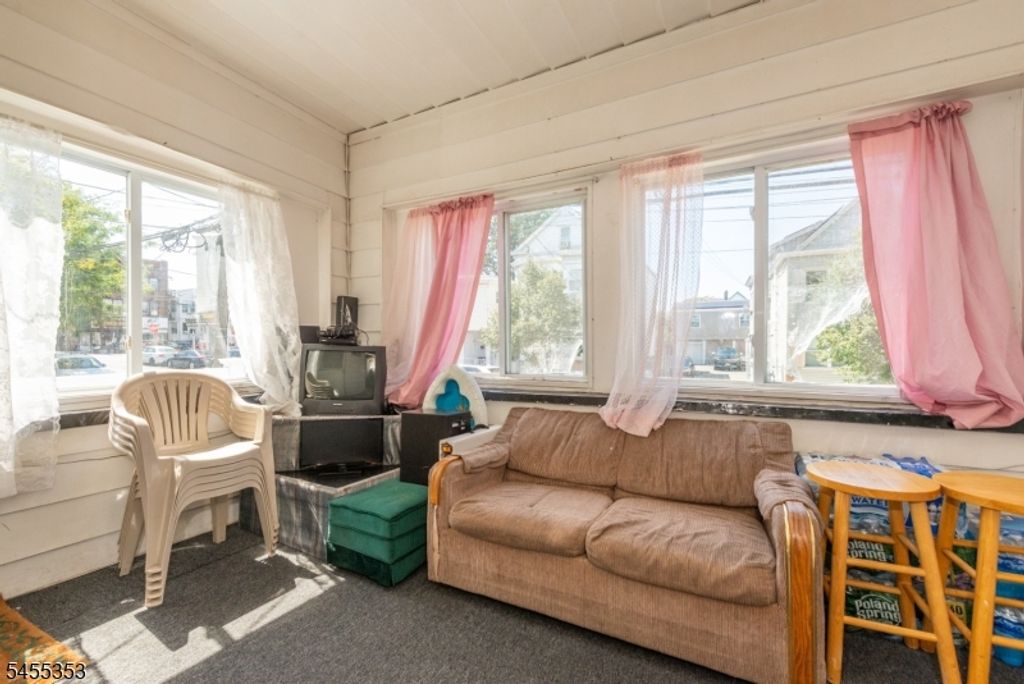 985 E 23rd St, Paterson City, NJ 07513 — photo 4