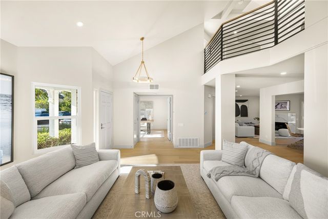 11 Thunder Trail 6, Irvine, CA 92614