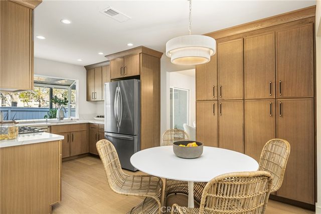 11 Thunder Trail 6, Irvine, CA 92614