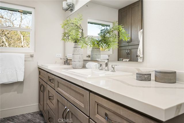 11 Thunder Trail 6, Irvine, CA 92614