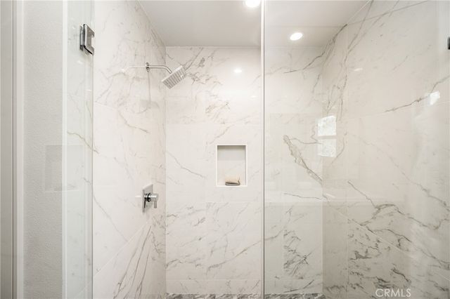 11 Thunder Trail 6, Irvine, CA 92614