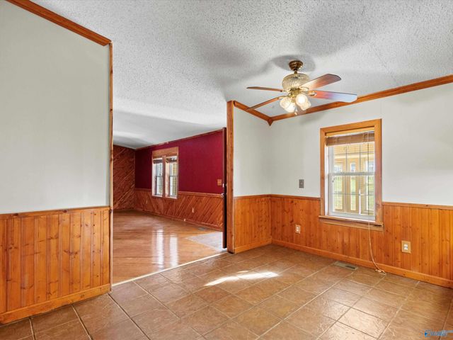 1511 Ready Section Road, Hazel Green, AL 35750