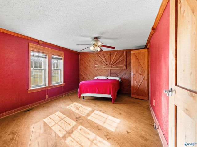 1511 Ready Section Road, Hazel Green, AL 35750