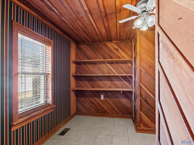 1511 Ready Section Road, Hazel Green, AL 35750