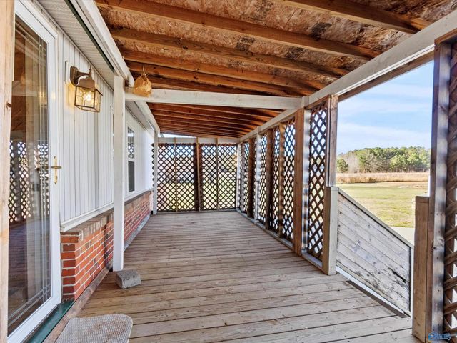 1511 Ready Section Road, Hazel Green, AL 35750