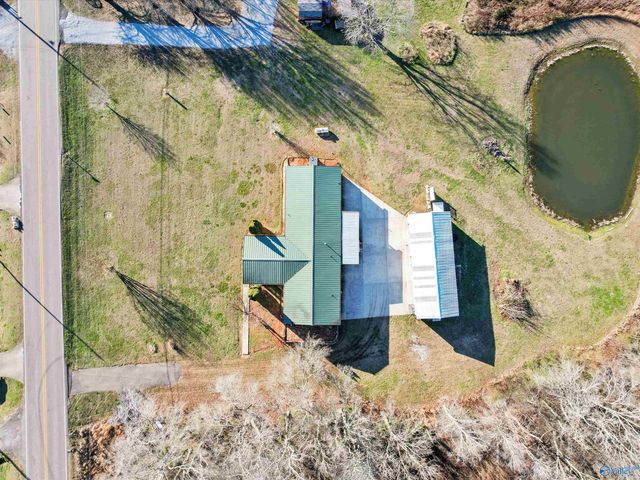1511 Ready Section Road, Hazel Green, AL 35750