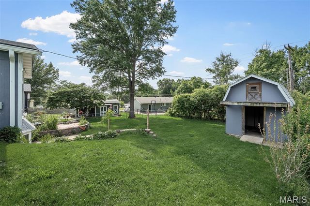 236 Hillcrest Boulevard, Ballwin, MO 63021